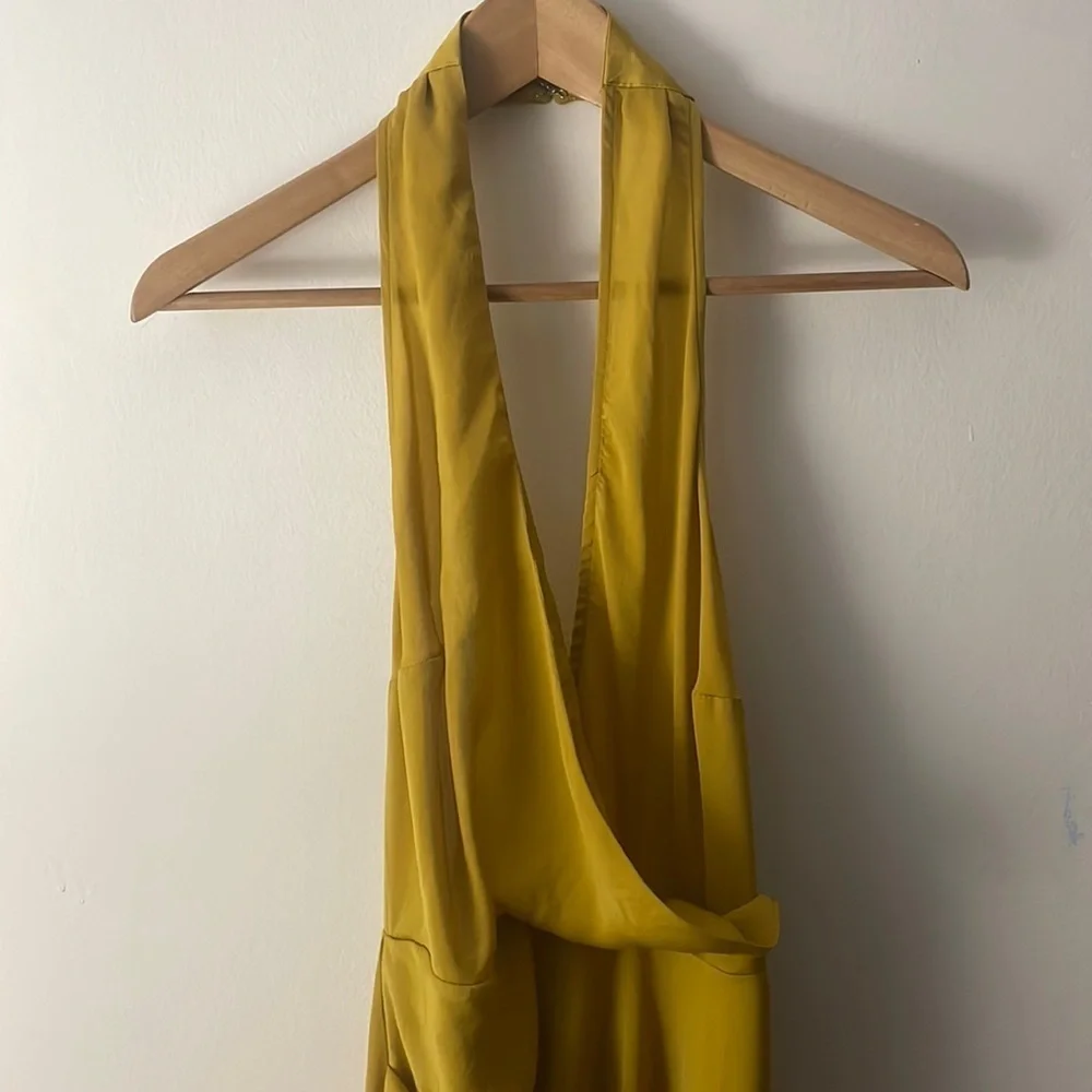 Pretty Little Thing Light Lime Hammered Satin Halterneck Maxi Dress Sz 10 - Picture 2 of 8
